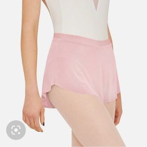 Bullet Pointe Skirt in Ballet Pink